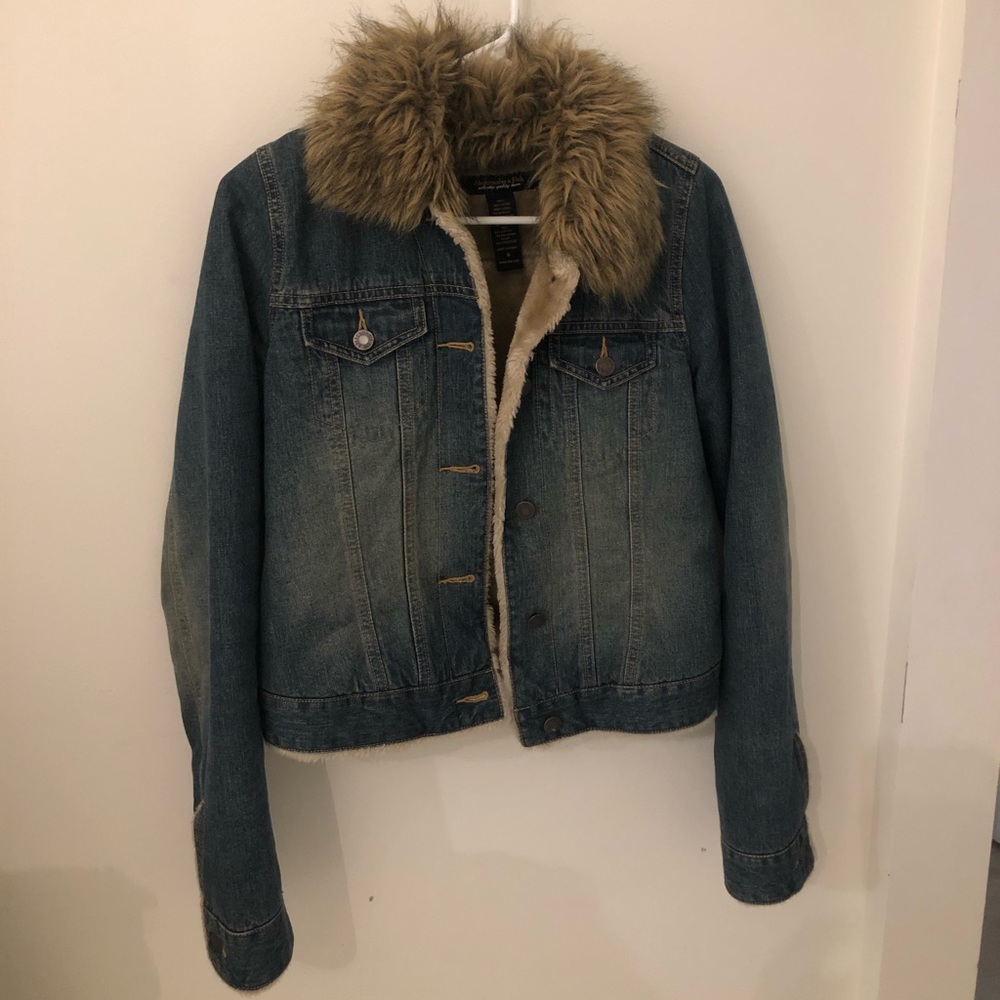Abercrombie and Fitch fur collar jean jacket